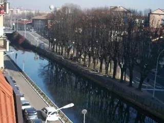 ***  Hotel Naviglio Grande Corsico İtalya